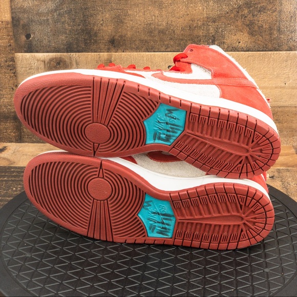 Nike SB Dunk High Mens Dr Seuss Size 9.5 - Picture 9 of 9